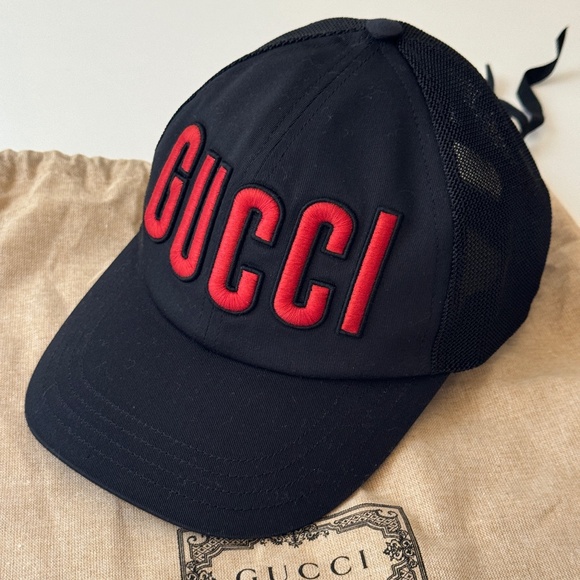 Size S - Gucci Embroidered Logo Baseball Cap black red patch